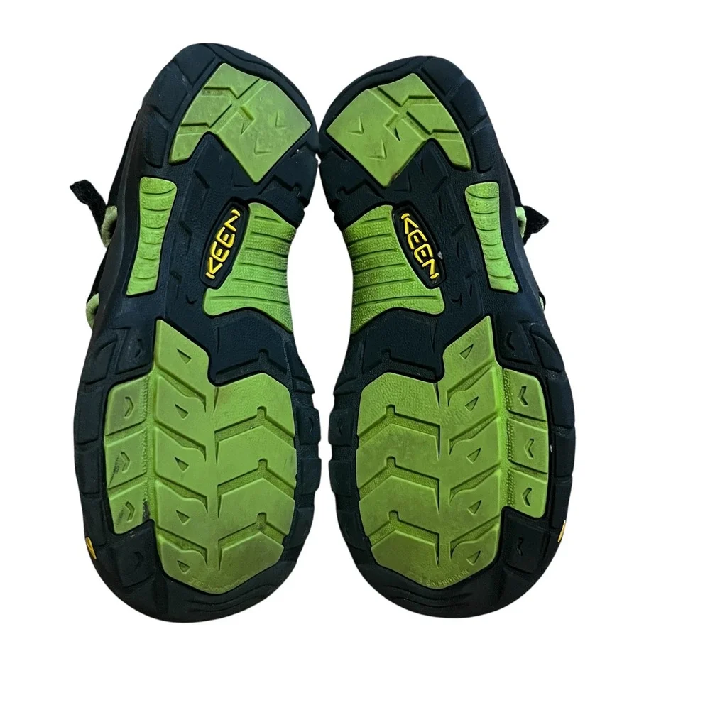 Keen Newport H2 Kids Sandals Black Lime Green Waterproof Hiking Shoes 4 US Youth